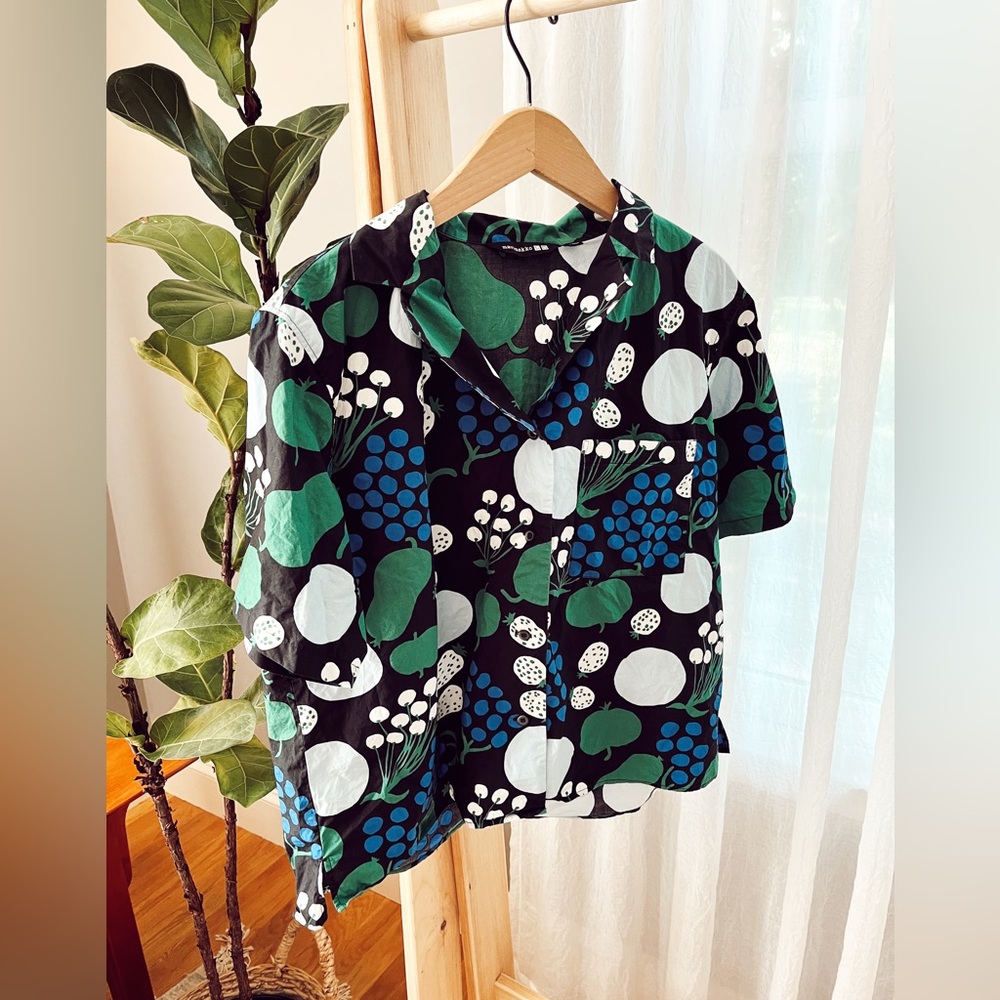 Marimekko Uniqlo Fruit Graphic Print Button Down Large